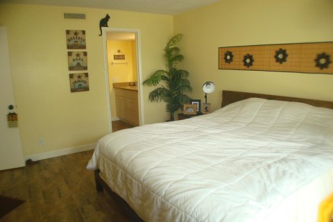Condo in Royal Palm Beach, Florida, 1 bedroom  № 1031468 - photo 7