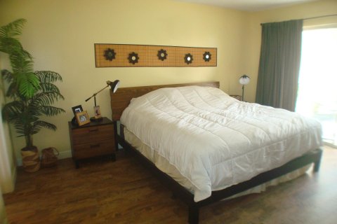 Condo in Royal Palm Beach, Florida, 1 bedroom  № 1031468 - photo 8