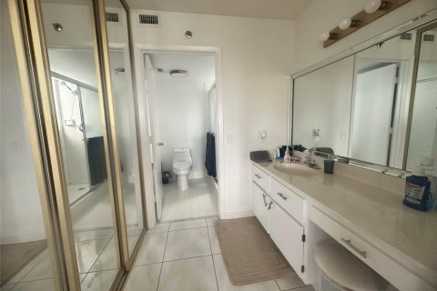 Copropriété à vendre à Pompano Beach, Floride: 2 chambres, 124.49 m2 № 1051335 - photo 11