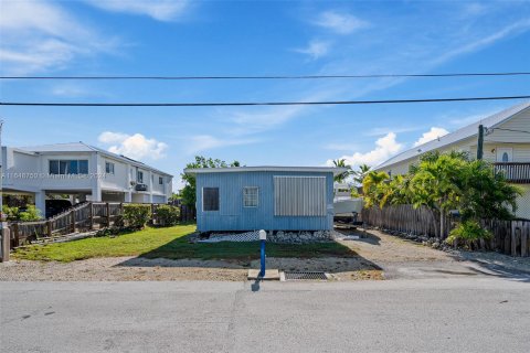 House in Key Largo, Florida 2 bedrooms, 62.8 sq.m. № 1331706 - photo 1