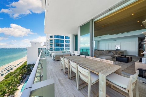 Condominio en venta en Miami Beach, Florida, 4 dormitorios, 241.92 m2 № 1415437 - foto 20