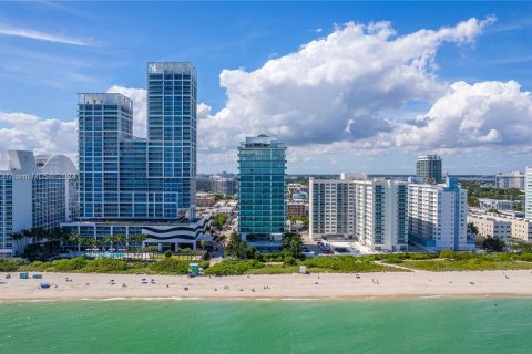 Condominio en venta en Miami Beach, Florida, 4 dormitorios, 241.92 m2 № 1415437 - foto 23