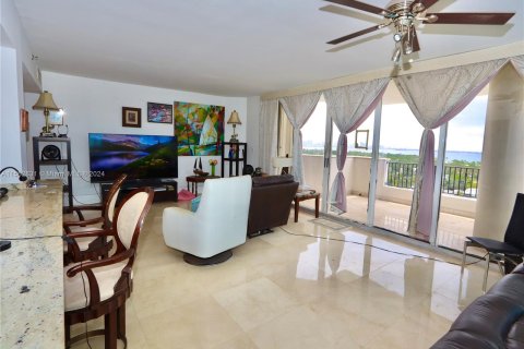 Condominio en venta en Miami Beach, Florida, 2 dormitorios, 122.63 m2 № 1073113 - foto 11