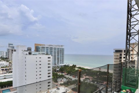 Купить кондоминиум в Майами-Бич, Флорида 2 спальни, 122.63м2, № 1073113 - фото 27