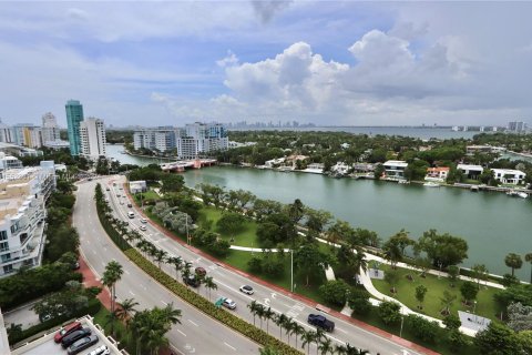 Condominio en venta en Miami Beach, Florida, 2 dormitorios, 122.63 m2 № 1073113 - foto 26