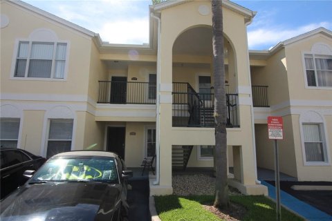 Condominio en venta en Kissimmee, Florida, 3 dormitorios, 113.53 m2 № 1052094 - foto 1