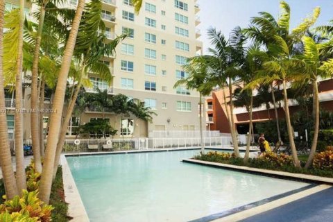 Copropriété à louer à Miami, Floride: 3 chambres, 123.75 m2 № 1067497 - photo 6