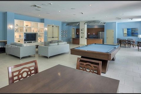 Copropriété à louer à Miami, Floride: 3 chambres, 123.75 m2 № 1067497 - photo 7