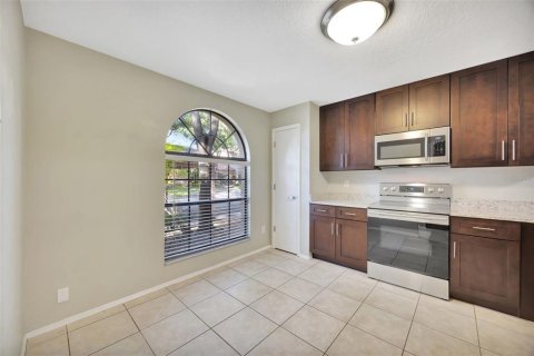 Adosado en venta en Tampa, Florida, 3 dormitorios, 139.73 m2 № 1379845 - foto 13