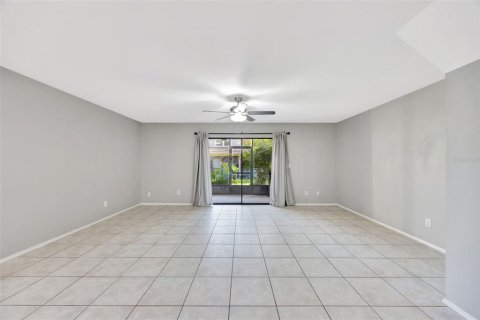 Touwnhouse à vendre à Tampa, Floride: 3 chambres, 139.73 m2 № 1379845 - photo 6