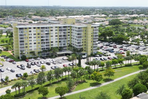 Condominio en venta en Hollywood, Florida, 2 dormitorios, 105.17 m2 № 1282821 - foto 4