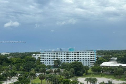 Condominio en venta en Hollywood, Florida, 2 dormitorios, 105.17 m2 № 1282821 - foto 11