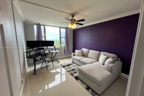 Condominio en venta en Hollywood, Florida, 2 dormitorios, 105.17 m2 № 1282821 - foto 18