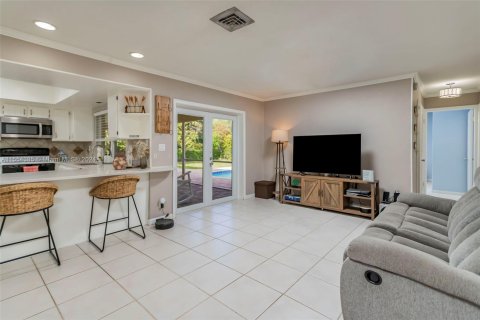 Casa en venta en Coral Springs, Florida, 4 dormitorios, 191.94 m2 № 1076530 - foto 8