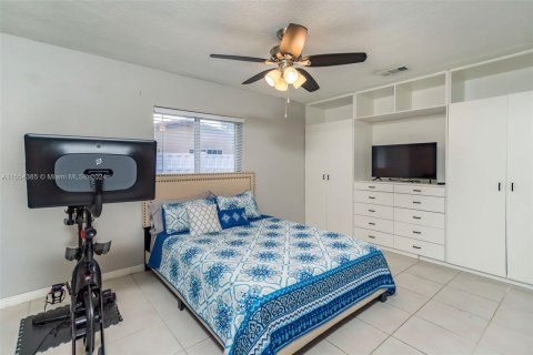 Casa en venta en Coral Springs, Florida, 4 dormitorios, 191.94 m2 № 1076530 - foto 19