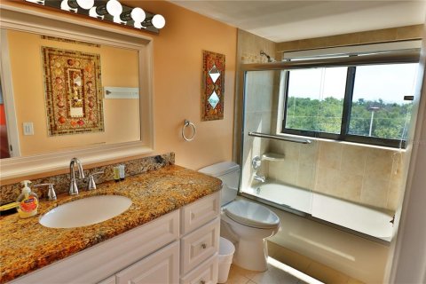 Condo in Key Largo, Florida, 2 bedrooms  № 1247180 - photo 24