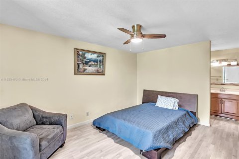 Condo in Boca Raton, Florida, 2 bedrooms  № 1030944 - photo 15