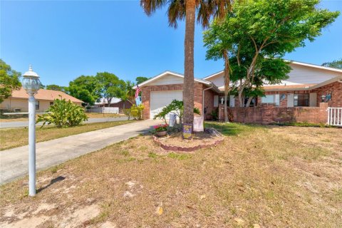 Duplex in Edgewater, Florida 2 bedrooms, 83.89 sq.m. № 1163344 - photo 17