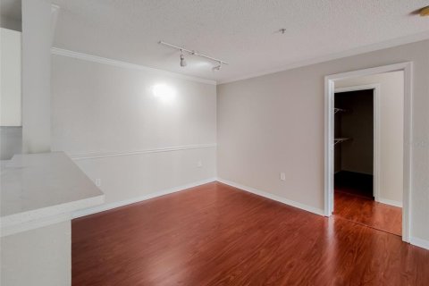 Condo in Tampa, Florida, 2 bedrooms  № 1351576 - photo 15