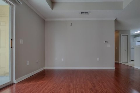 Condo in Tampa, Florida, 2 bedrooms  № 1351576 - photo 14