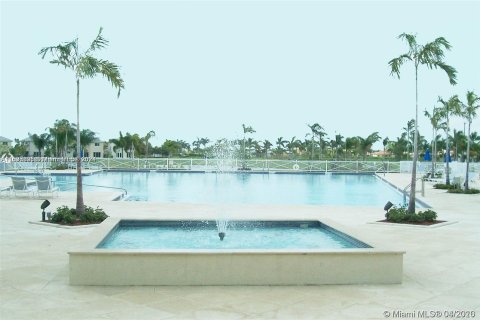 Condominio en venta en Homestead, Florida, 2 dormitorios, 97.36 m2 № 1023916 - foto 18