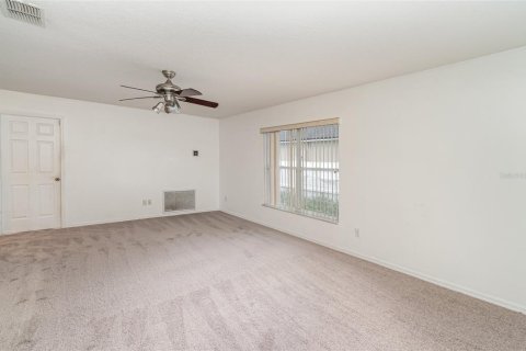 Villa ou maison à vendre à Kissimmee, Floride: 3 chambres, 185.06 m2 № 1308423 - photo 22