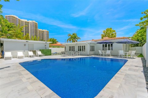 Villa ou maison à vendre à Fort Lauderdale, Floride: 3 chambres, 204.2 m2 № 1228452 - photo 14