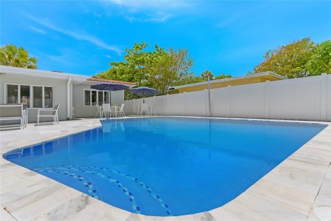 Casa en venta en Fort Lauderdale, Florida, 3 dormitorios, 204.2 m2 № 1228452 - foto 11