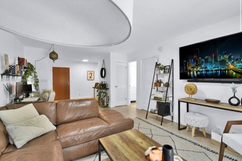 Condo in Fort Lauderdale, Florida, 1 bedroom  № 1228373 - photo 8