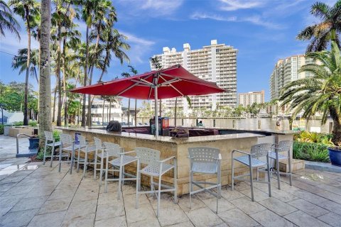 Hotel in Fort Lauderdale, Florida 1 bedroom, 50.91 sq.m. № 1043166 - photo 6