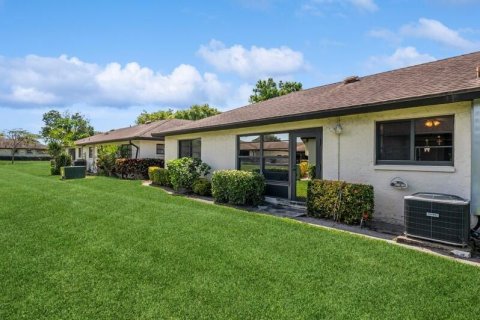 Villa ou maison à vendre à Boynton Beach, Floride: 2 chambres, 130.06 m2 № 1070432 - photo 1