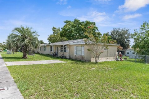 Villa ou maison à vendre à Spring Hill, Floride: 2 chambres, 61.32 m2 № 1350447 - photo 2