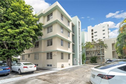 Condominio en venta en Miami Beach, Florida, 1 dormitorio, 71.53 m2 № 1331654 - foto 1