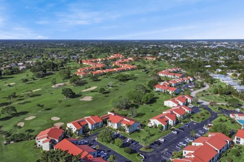 Condo in Stuart, Florida, 2 bedrooms  № 1068127 - photo 2