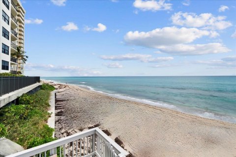 Copropriété à vendre à Riviera Beach, Floride: 2 chambres, 109.72 m2 № 1068125 - photo 1