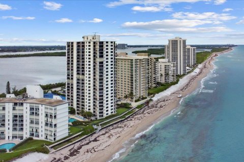 Condominio en venta en Riviera Beach, Florida, 2 dormitorios, 109.72 m2 № 1068125 - foto 16