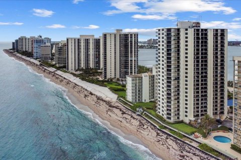 Condominio en venta en Riviera Beach, Florida, 2 dormitorios, 109.72 m2 № 1068125 - foto 13