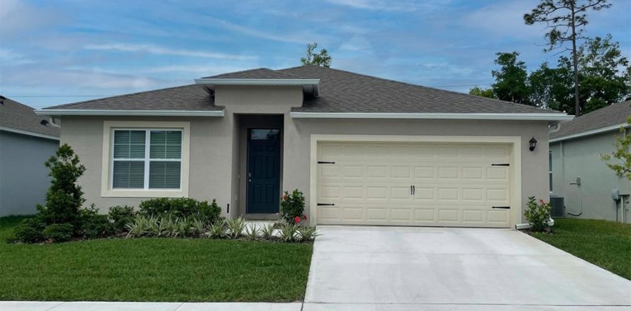 House in Poinciana, Florida 4 bedrooms, 169.83 sq.m. № 1253291