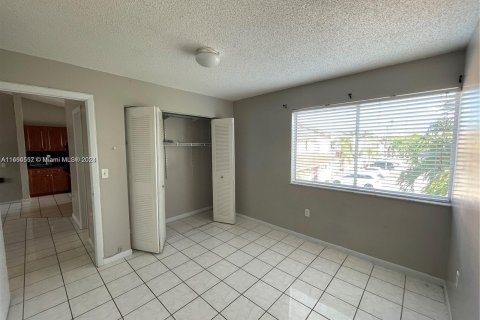 Apartamento en alquiler en Doral, Florida, 2 dormitorios, 79.62 m2 № 1375749 - foto 17