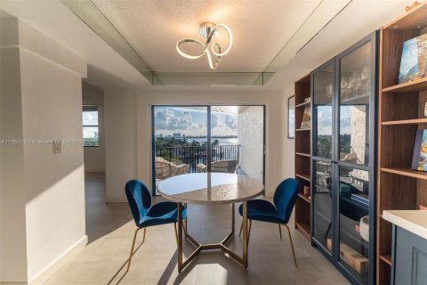 Condominio en venta en Miami, Florida, 2 dormitorios, 215.53 m2 № 1375802 - foto 4