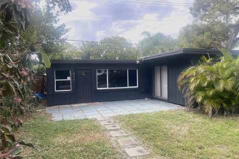 House in Wilton Manors, Florida 2 bedrooms, 96.71 sq.m. № 1029632 - photo 2