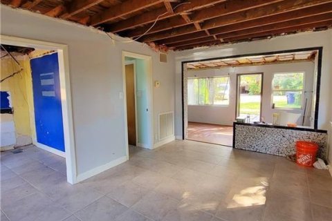 House in Wilton Manors, Florida 2 bedrooms, 96.71 sq.m. № 1029632 - photo 18