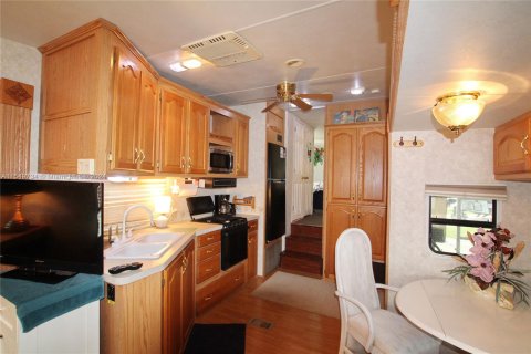 Casa en venta en Okeechobee, Florida, 1 dormitorio, 32.52 m2 № 1060463 - foto 5