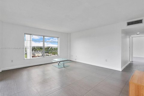 Copropriété à vendre à Lauderhill, Floride: 2 chambres, 104.05 m2 № 1095870 - photo 5