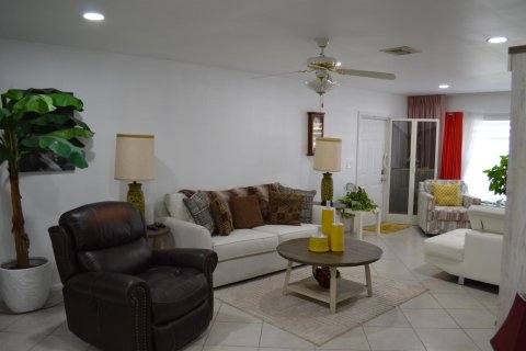 Casa en venta en Boynton Beach, Florida, 2 dormitorios, 130.06 m2 № 1091853 - foto 18