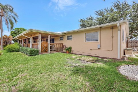 Villa ou maison à vendre à West Palm Beach, Floride: 4 chambres, 187.94 m2 № 1231587 - photo 18