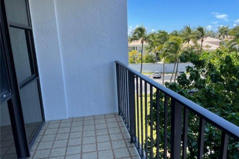 Copropriété à vendre à Hallandale Beach, Floride: 1 chambre, 85.01 m2 № 1061003 - photo 23