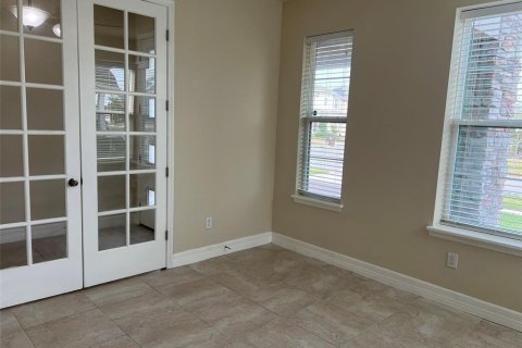 House in Kissimmee, Florida 4 bedrooms, 282.79 sq.m. № 1431783 - photo 4