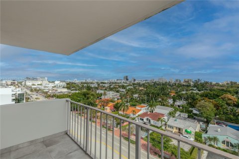 Condominio en venta en Miami Beach, Florida, 2 dormitorios, 76.27 m2 № 1044891 - foto 1