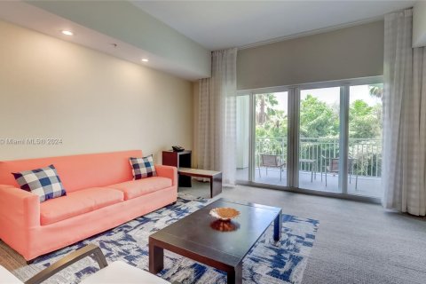 Condominio en venta en Doral, Florida, 1 dormitorio, 99.41 m2 № 1059614 - foto 14